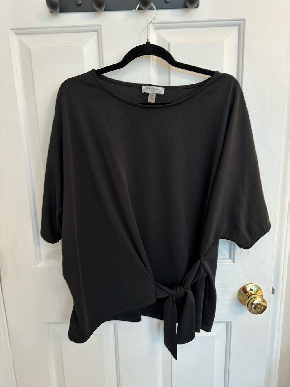 Cable & Gauge sz Large Black Tie-Front Relaxed Top